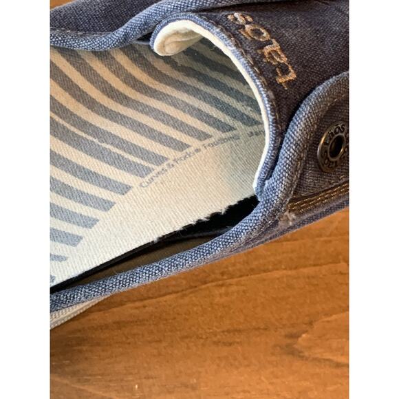 Taos EZ Soul Women's Size 7 Shoes Blue Wash Canvas Slip On Mule Sneakers - Picture 10 of 15